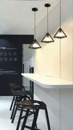 Lampadario Triangolare Attacco E27 60W 14,5x130 cm
