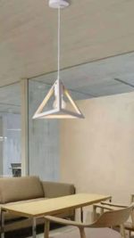 Lampadario Triangolare Attacco E27 60W 14,5x130 cm - immagine 3